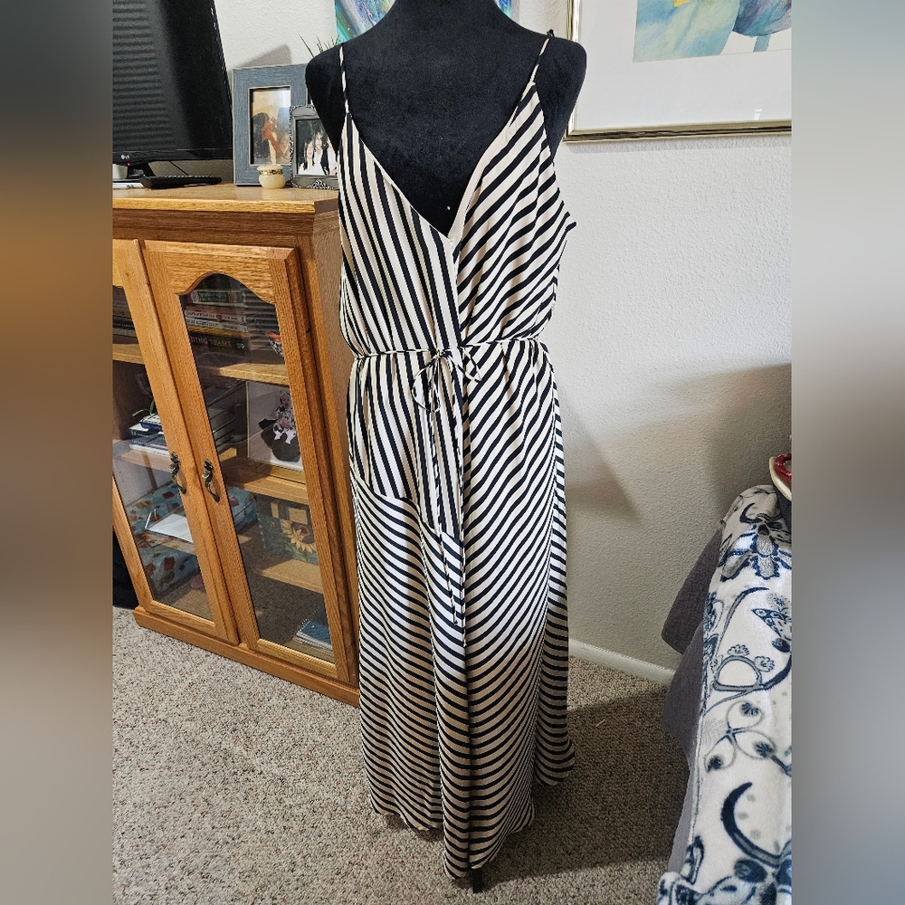Striped maxi dress. Size L